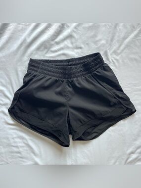 Athleta Mesh Racer Run Shorts 4” Black Size XS
